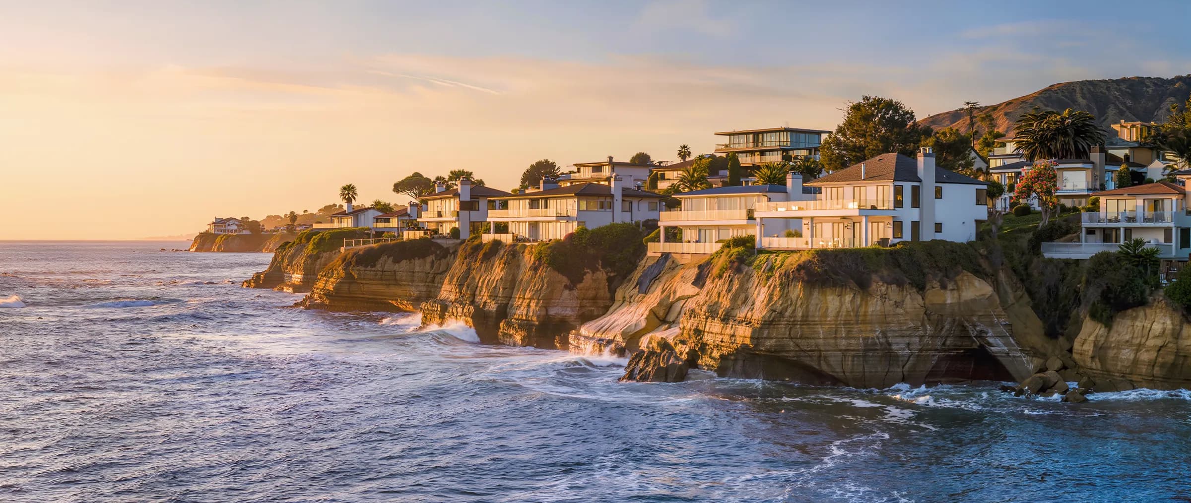 Del Mar bluffs and coastline